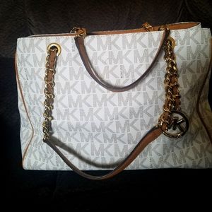 Michael Kors purse